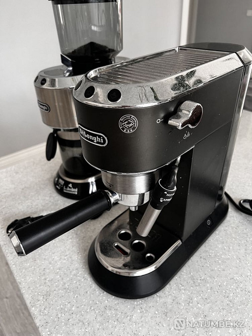 Кофеварка Delonghi Алматы - изображение 1
