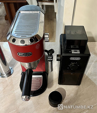 Carob coffee machine DeLonghi+Coffee grinder Almaty - photo 2