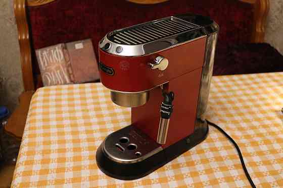 Кофеварка рожковая DeLonghi EC 685.R Almaty