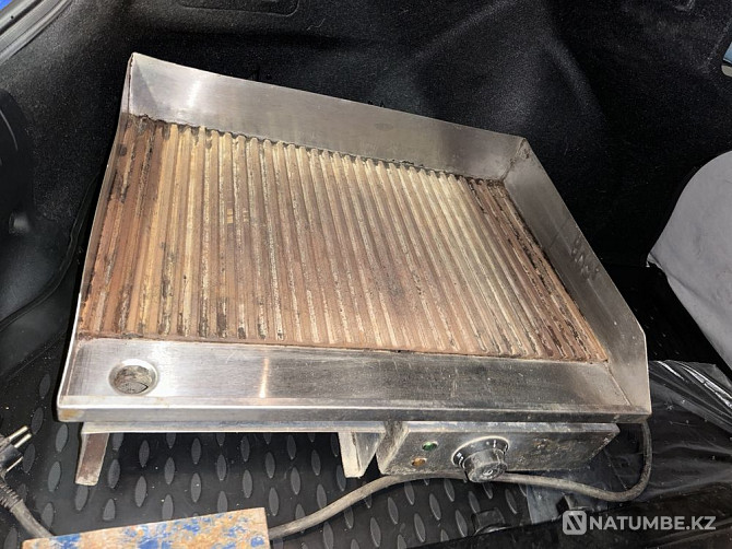 Selling an electric grill in good condition; working condition. Almaty - photo 1
