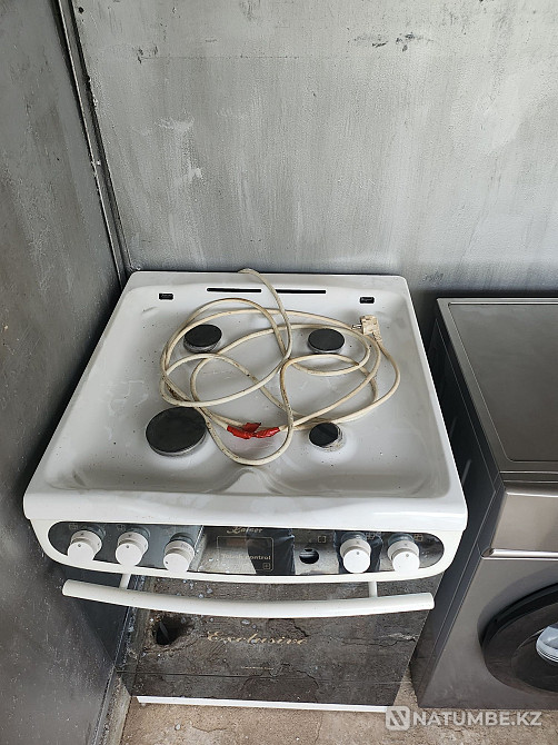 Selling a gas stove that works but needs repairs Almaty - photo 3