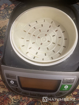I’m selling my Redmond multicooker urgently, I haven’t used it for nothing Almaty - photo 2