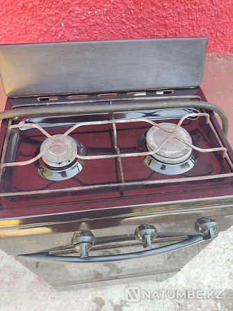 Gas stove. Working. In a good condition Almaty - photo 2