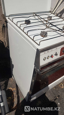 I am selling a gas stove. Almaty - photo 6