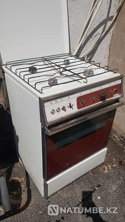 I am selling a gas stove. Almaty - photo 3