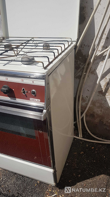 I am selling a gas stove. Almaty - photo 5
