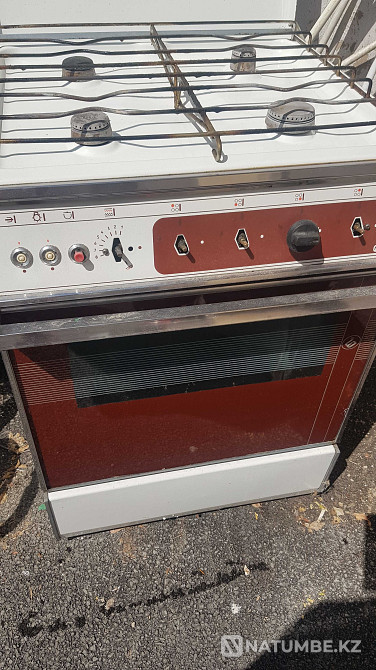 I am selling a gas stove. Almaty - photo 4