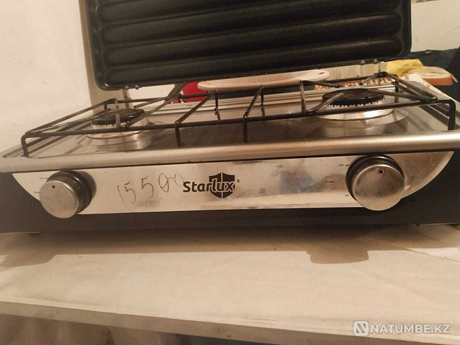 Gas stove for kitchen in excellent condition Almaty - photo 1