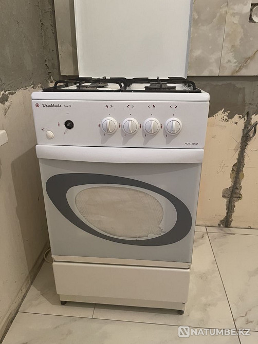 Used gas stove in excellent condition Almaty - photo 2