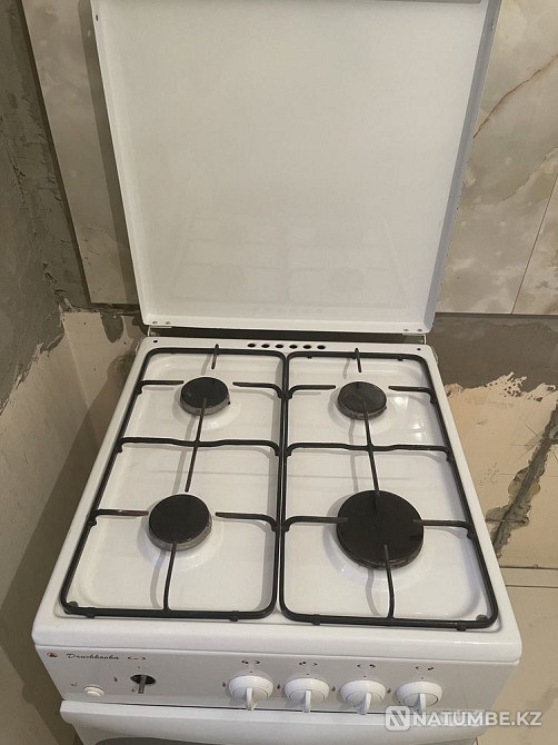 Used gas stove in excellent condition Almaty - photo 1