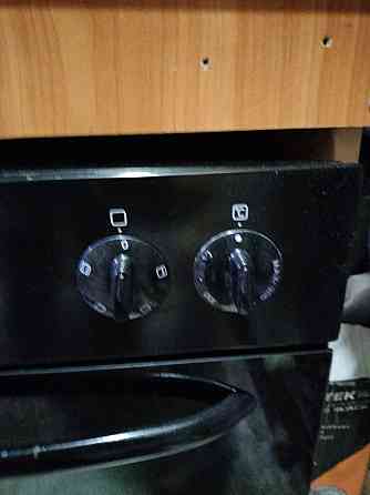 Продам электрическую духовку Zanussi Almaty