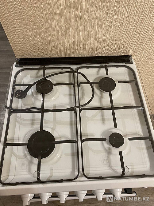 Продам газовую плиту с духовым шкафом Алматы - изображение 2
