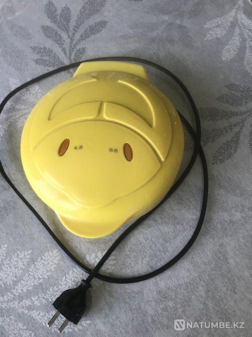 Вафельница HomeClub Можно выпекать и вафли и печеньки Алматы - изображение 2