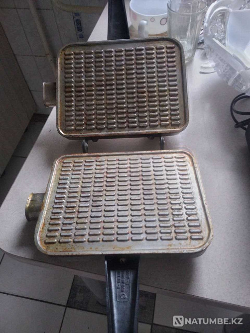 Soviet waffle iron Almaty - photo 2