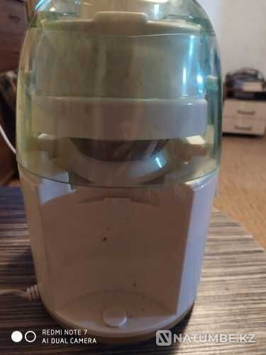 I am selling a citrus juicer. Almaty - photo 4