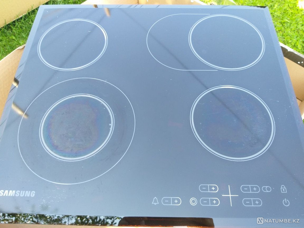 Selling a used Samsung electric hob. for parts. Almaty - photo 1