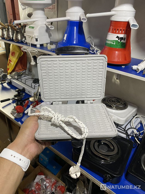 electric waffle iron with a one-year warranty + free shipping! Almaty - photo 2