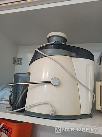Selling 2 juicers Almaty - photo 1