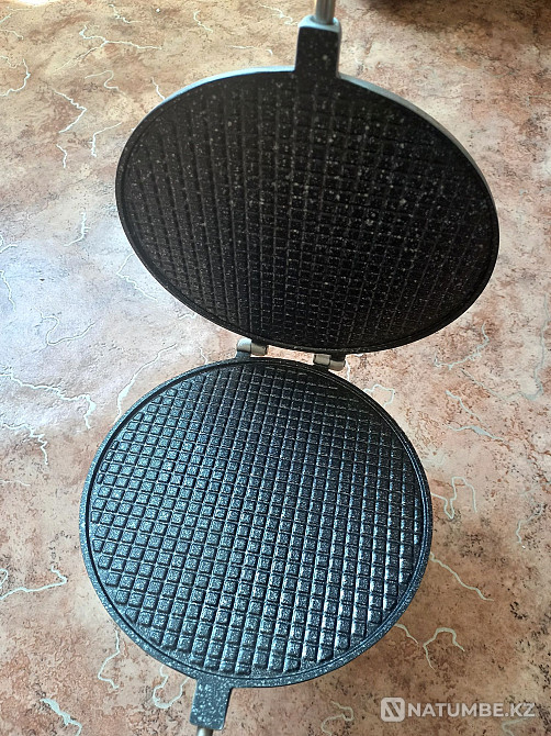 Waffle iron almost new Almaty - photo 1