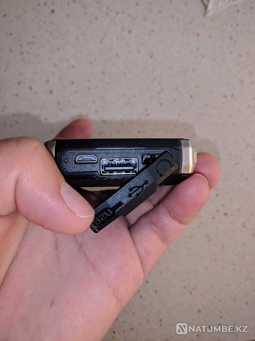 4 SIM cards mobile phone; Moscow metro station Almaty - photo 5