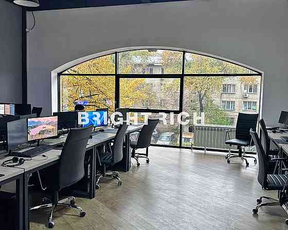 Сдается офис. Площадь 188 м². Almaty