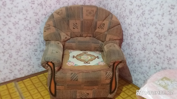 Selling a sofa and 2 armchairs - set Kyzylorda - photo 3
