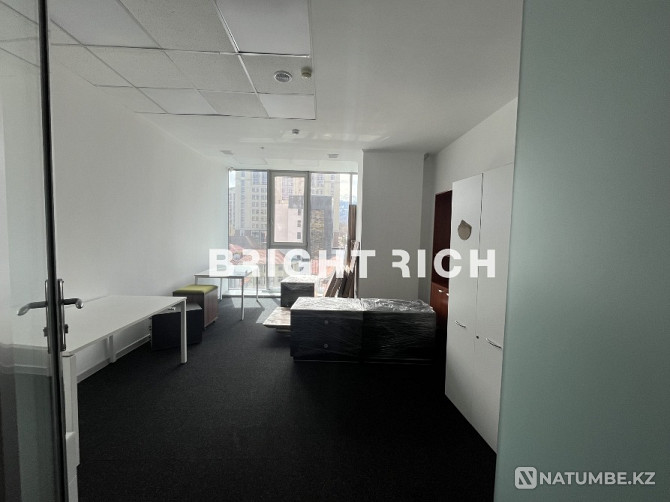 For rent office 102 m2. Almaty - photo 1
