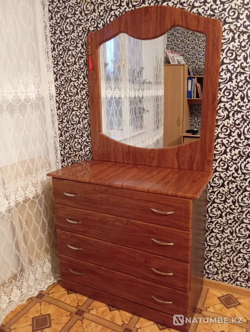 Продам комод с зеркалом Атырау - изображение 1