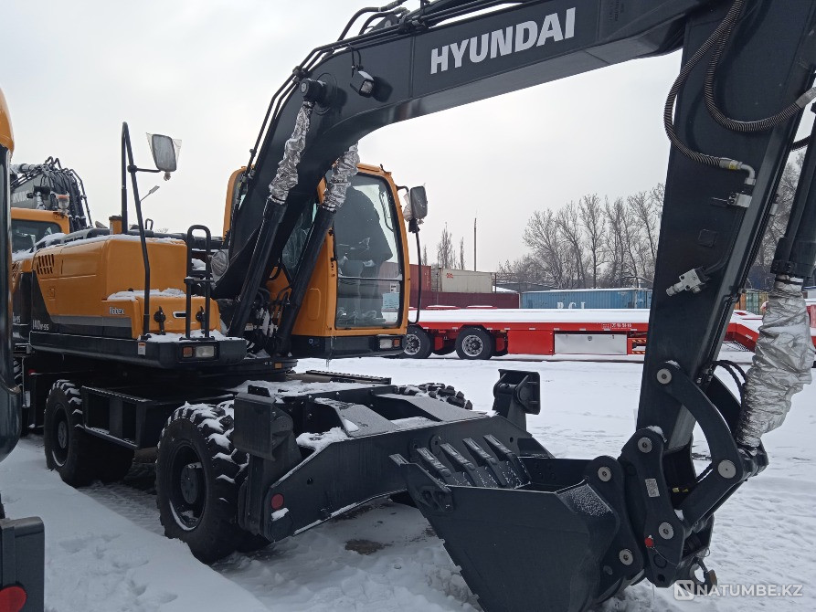 South Korean HYUNDAI excavators Almaty - photo 6