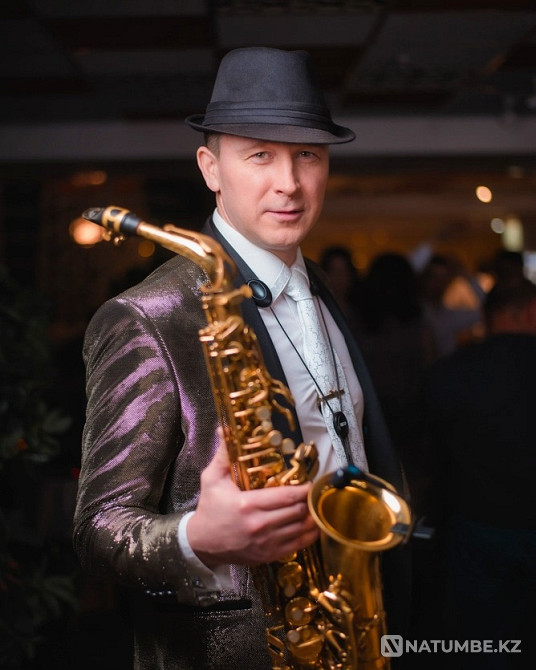 Саксофонист, саксофон Астана - изображение 1