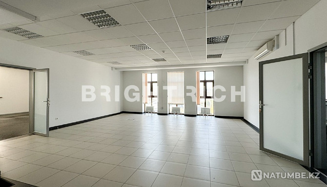 Сдается офис. Площадь 450 м². Алматы - photo 9