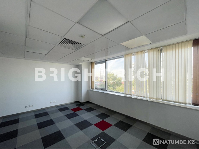 Сдается офис. Площадь 400 м². Алматы - photo 6