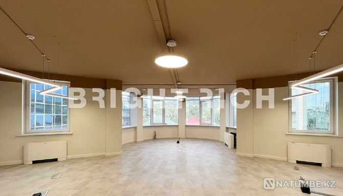 Сдается офис. Площадь 520 м². Алматы - photo 2