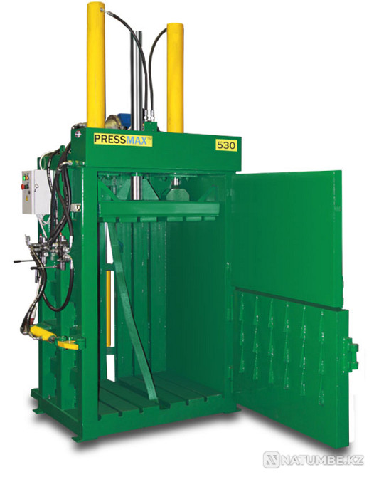 Press for baling cardboard, PET bottles PRESSMAX™ 530S Moscow - photo 1