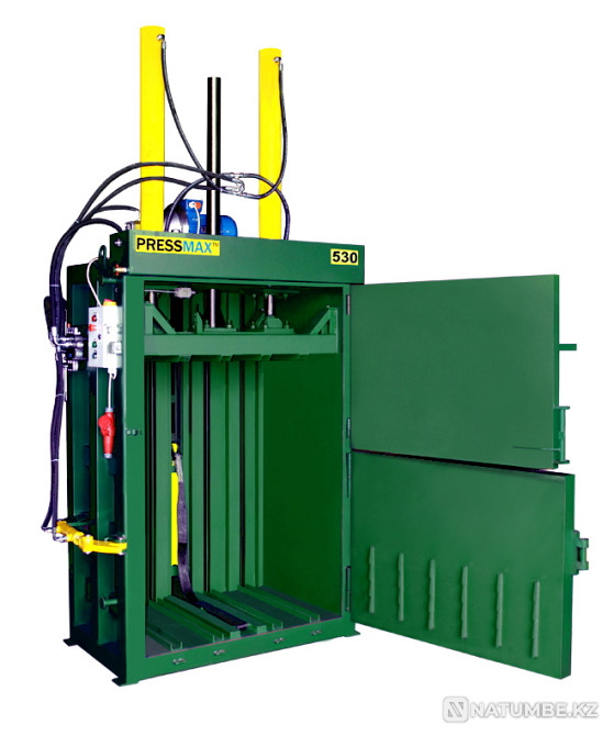 Press for baling cardboard, PET bottles PRESSMAX™ 530E Moscow - photo 1