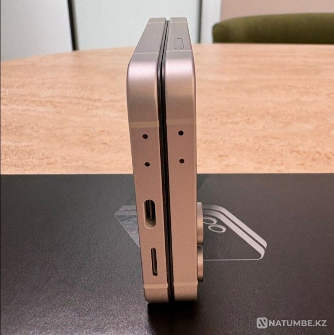 Samsung Galaxy Z Flip 6 256 ГБ Серебрист  Астана - изображение 4