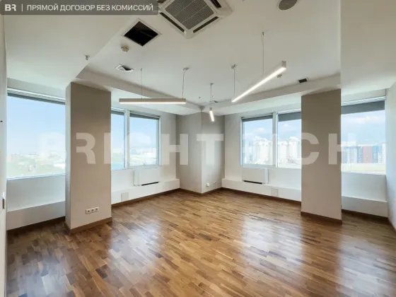 Сдается офис. Площадь 350.3 м² Almaty