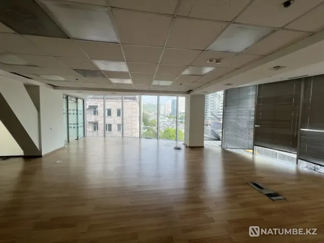 For rent office 739 m2. Almaty - photo 1