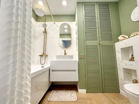 Продам 3-комнатную квартиру у моря Almaty
