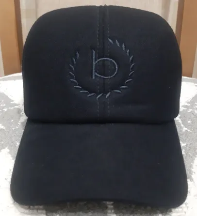 Продаю новую демисезонную кепку Bugatti  Алматы