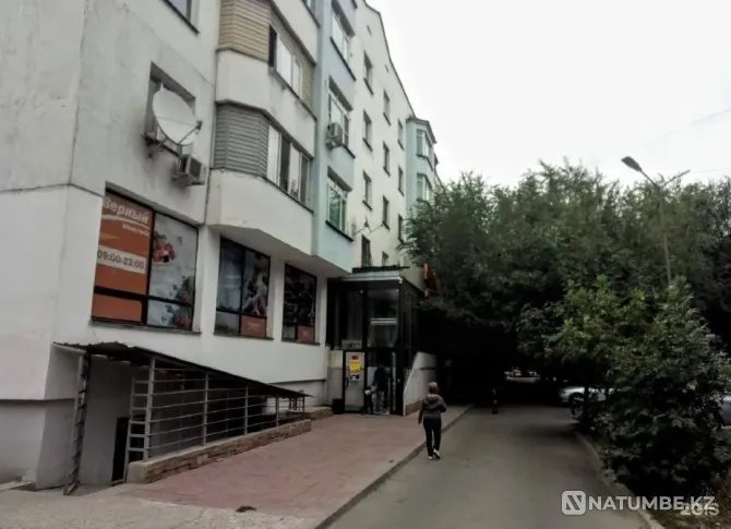 For rent office 239.9 m2. Almaty - photo 1