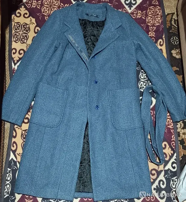 Әйелдерге арналған пальто сатылады  Қарағанды - изображение 1