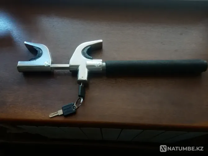 Adjustable steering wheel lock for sale Almaty - photo 1
