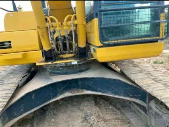 2022 Komatsu PC200LC-8MO Almaty