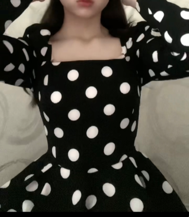 Продам красивое платье горошек(срочно Almaty