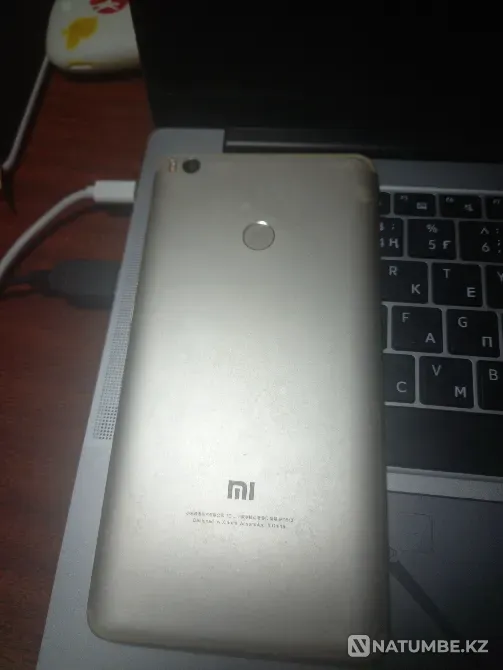 Продам телефон Xiaomi в хорошем состояни  Алматы - изображение 2