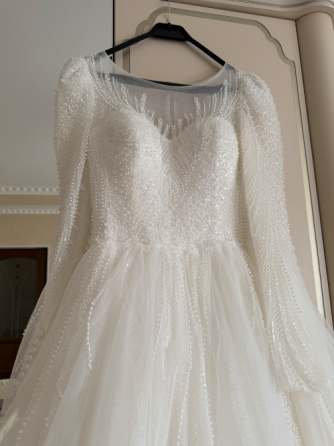 Продам пышное свадеоное платье + подарки Kapshagay