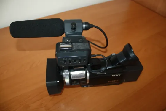 Продаётся видеокамера SONI HDV Тараз