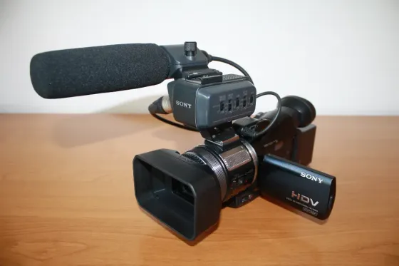 Продаётся видеокамера SONI HDV Тараз