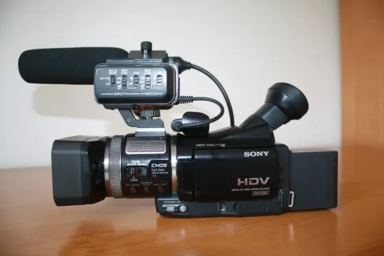 Продаётся видеокамера SONI HDV Тараз